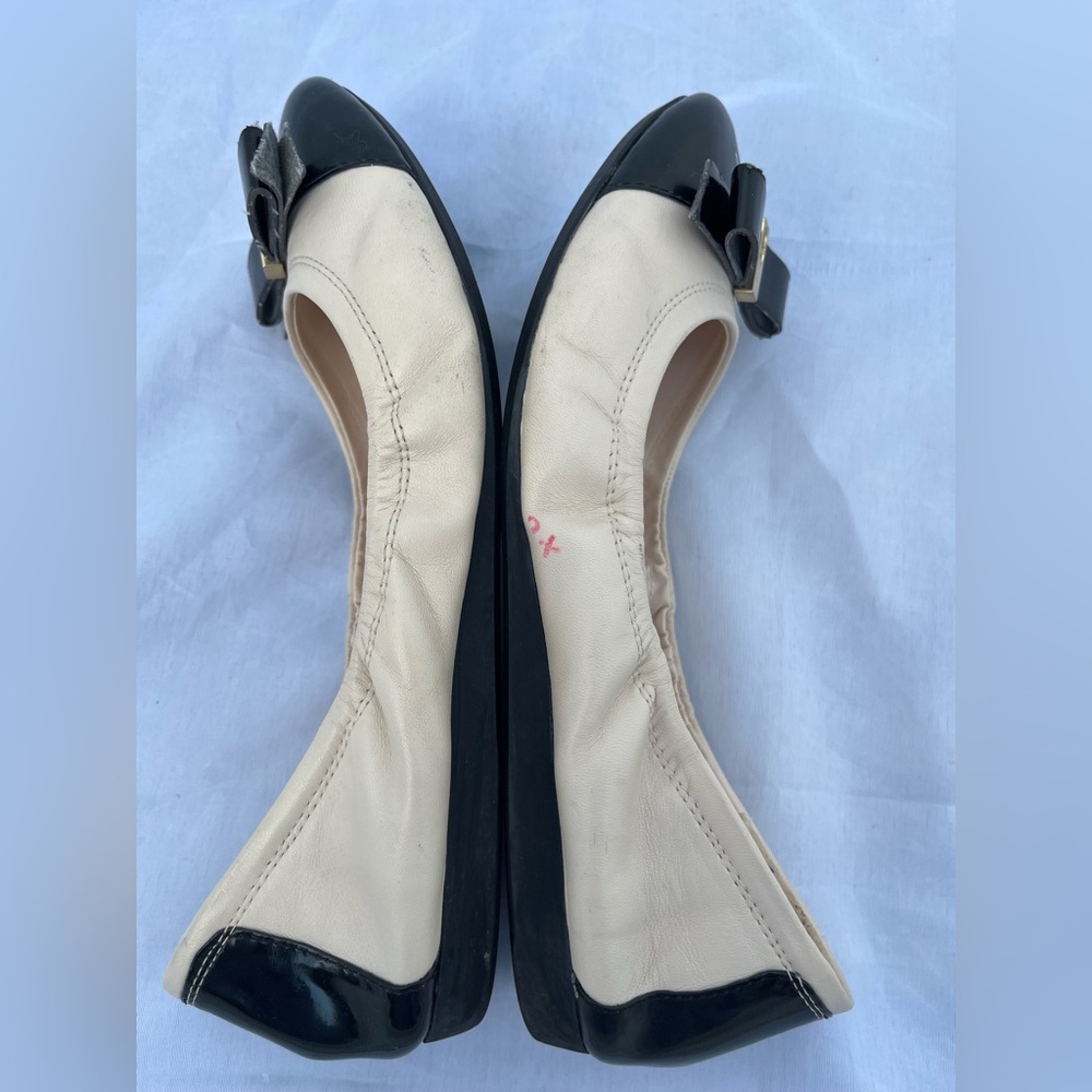 Cole Haan Elsie Ballet Flats Toe Cap & Black Front Bow size 9,5 - Picture 11 of 15